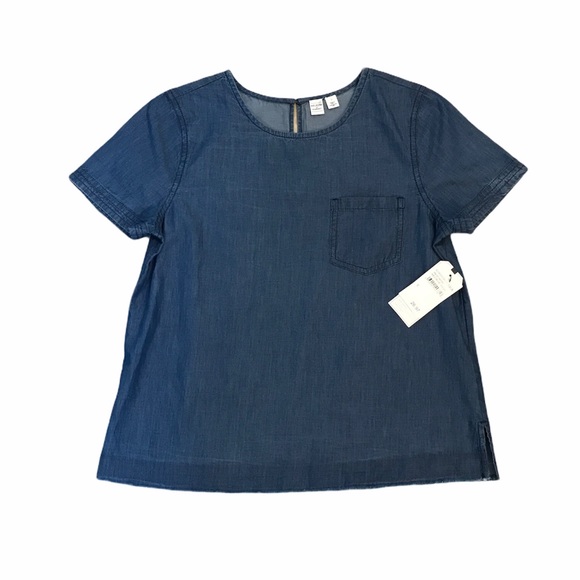 Melrose and Market Tops - NEW Melrose & Market Chambray T-Shirt Fray Small S